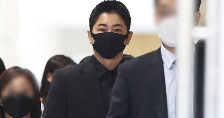 ศาลฎีกาคำพิพากษารอการลงอาญานักแสดงคังจีฮวาน(Kang Ji Hwan) 3 ปี