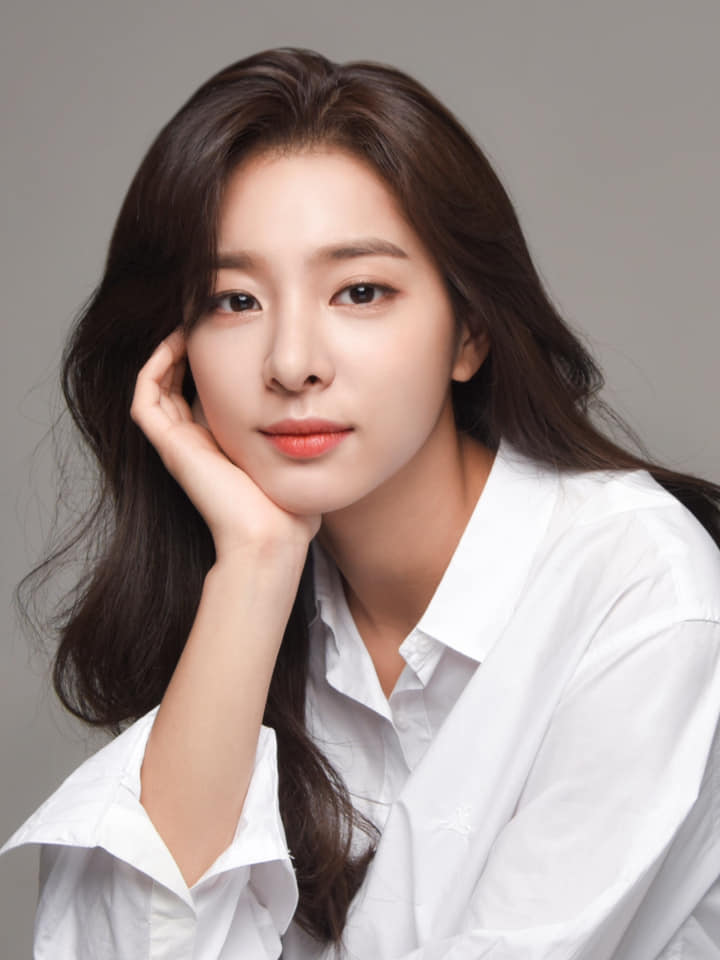 ซอลอินอา (Seol In Ah)