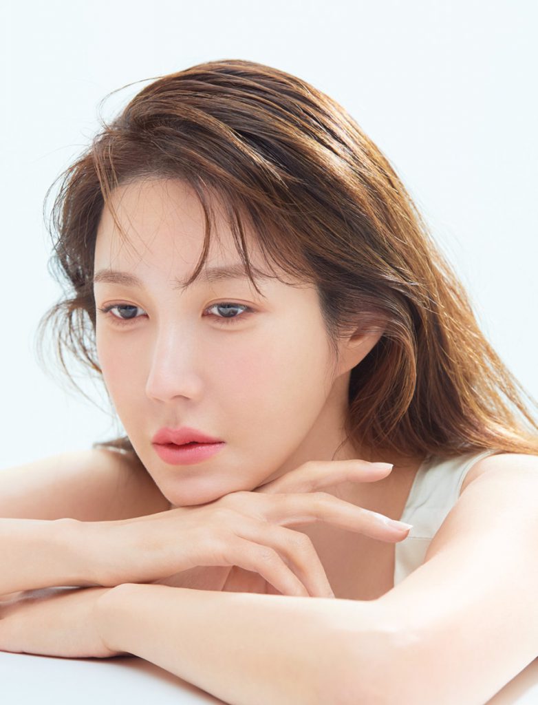 อีจีอา(Lee Ji Ah) - ดาราเกาหลี