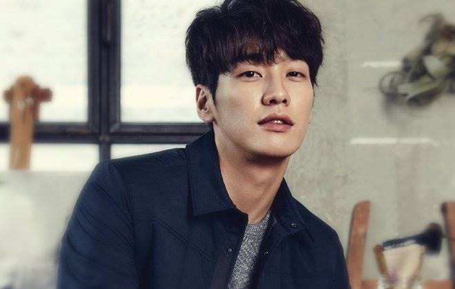 คิมยองกวาง(Kim Young Kwang) - ดาราเกาหลี