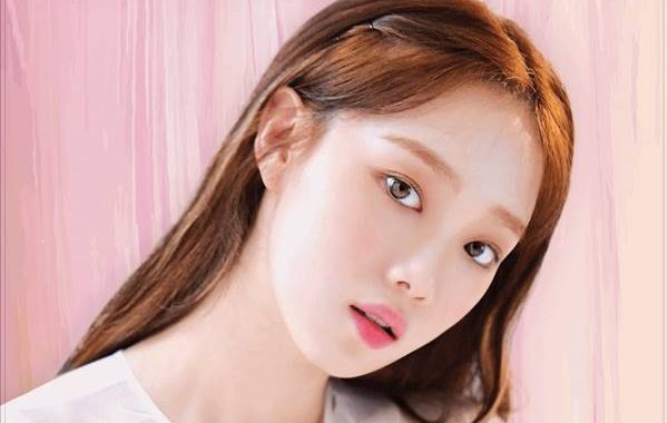 อีซองคยอง (Lee Sung Kyung) พูดคุยเกี่ยวกับละครเรื่องใหม่ที่มุ่งเน้นไปที่วงการบันเทิง