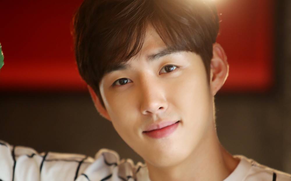 เบคซังฮยอน(Baek Sung Hyun) ประวัติดาราเกาหลี