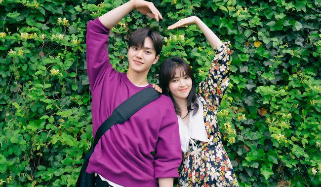 ซงคัง(Song Kang) และฮันโซฮี(Han So Hee) พูดคุยเกี่ยวกับสิ่งที่ทำให้ละครเรื่องใหม่ “Nevertheless” แตกต่างจากละครเรื่องแนววันรุ่นมหาวิทยาลัยเรื่องอื่น