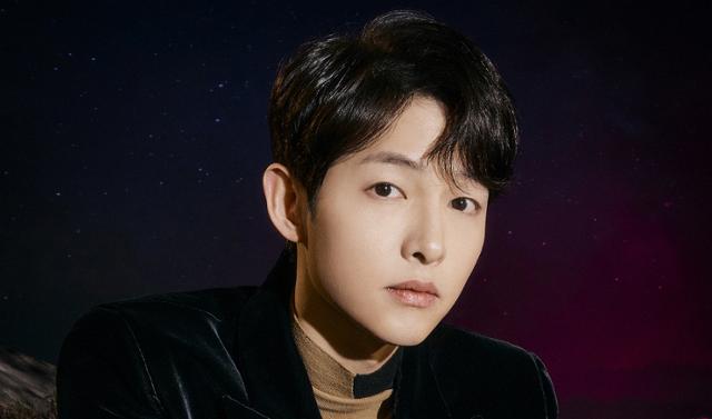 ซงจุงกิ(Song Joong Ki) ตรวจเชื้อโควิด-19 ผลเป็นลบ และยังต้องกักตัวต่อไป