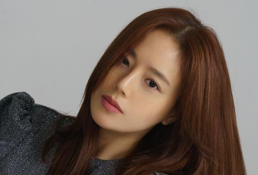 มุนแชวอน(Moon Chae Won)