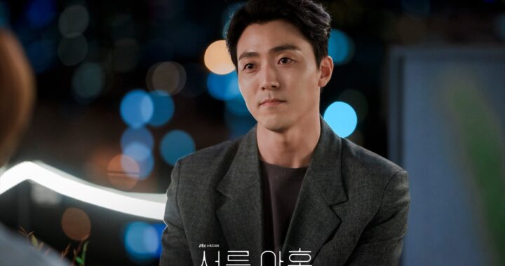 อีมูแซง(Lee Moo Saeng) กลายเป็นซีอีโอที่ขยันและกลายเป็นสุภาพบุรุษต่อหน้าจอนมีโด(Jeon Mi Do) ในละครเรื่อง “Thirty-Nine”