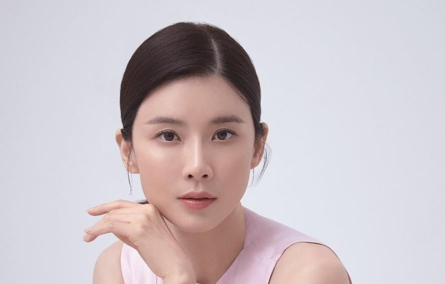 อีโบยอง(Lee Bo Young)