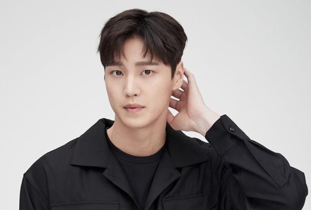 อีแทฮวาน(Lee Tae Hwan)