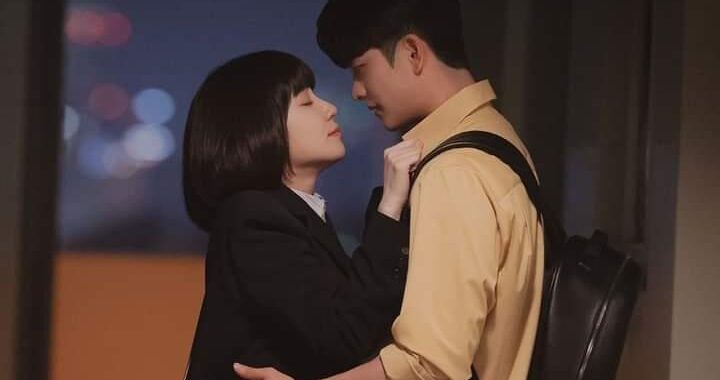 พัคอึนบิน(Park Eun Bin) และคังแทโอ(Kang Tae Oh) ให้กำลังใจกันและกันขณะถ่ายทำฉากสารภาพและจูบกันใน “Extraordinary Attorney Woo”