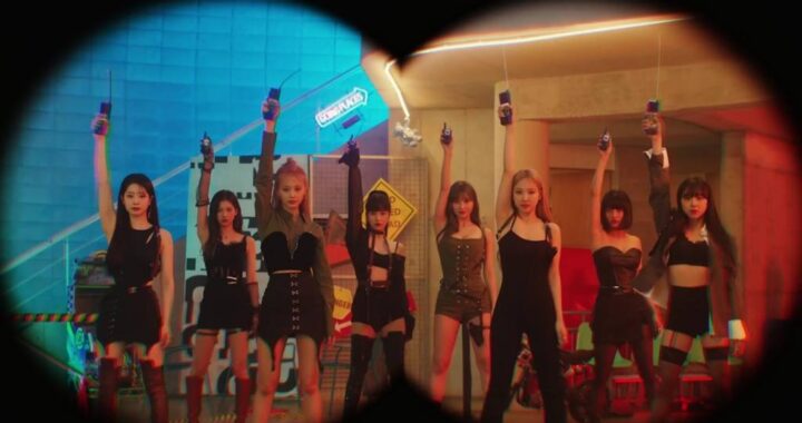 TWICE พูดถึงความรักในเอ็มวีคัมแบ็ค ‘Talk that Talk’