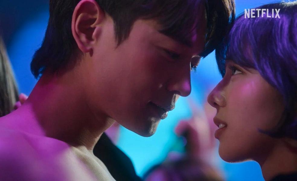 แชซูบิน(Chae Soo Bin) และมินโฮ(Minho) วง SHINee พัฒนาความสัมพันธ์ที่คลุมเครือในขณะที่พยายามเอาตัวรอดจากอุตสาหกรรมแฟชั่นในทีเซอร์ “The Fabulous”