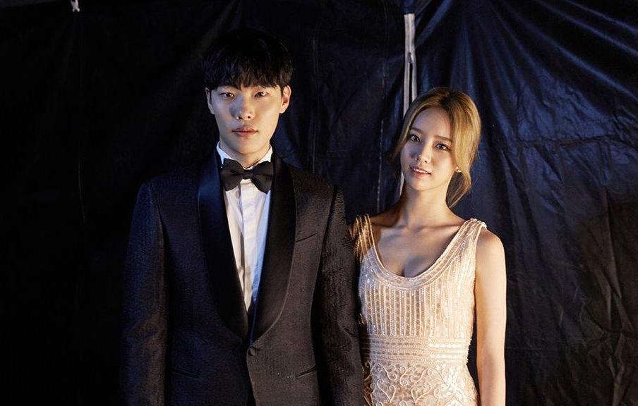 รยูจุนยอล(Ryu Jun Yeol) และฮเยริ(Hyeri)