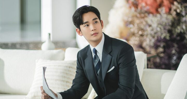 คิมซูฮยอน(Kim Soo Hyun) พูดถึงการทำงานร่วมกับคิมจีวอน(Kim Ji Won) ในละครเรื่องใหม่ “Queen Of Tears”